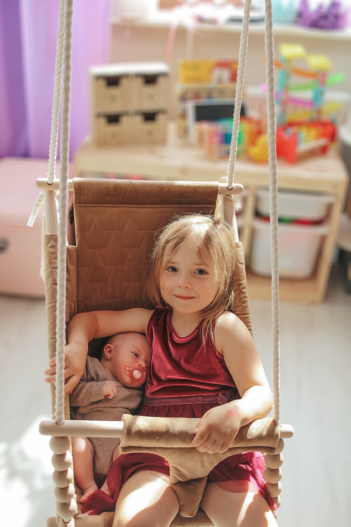 Swinging as a tool for emotional regulation in young children
