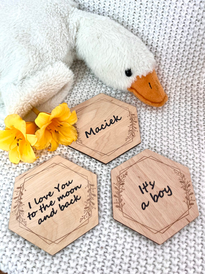 Personalised wooden baby milestone cards — first year