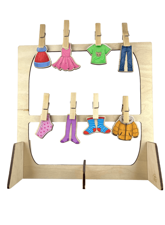 Wooden sequencing puzzle with clothes pegs — Hanging laundry with cards
