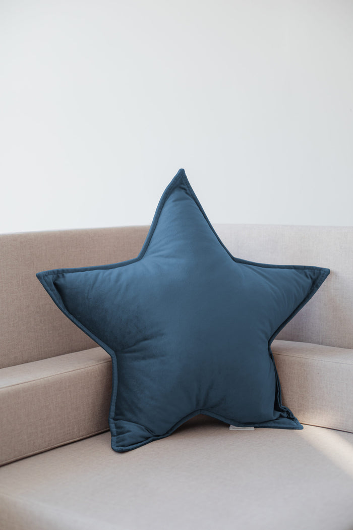 Velvet cushion for children — Star