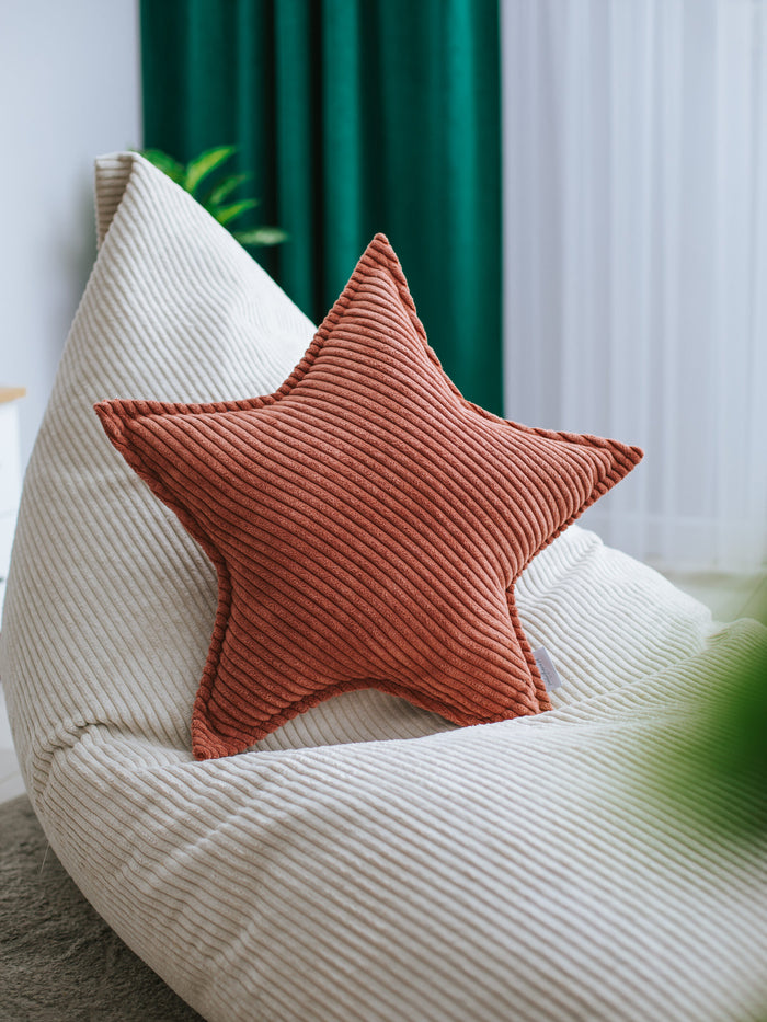 Corduroy cushion for children — Star