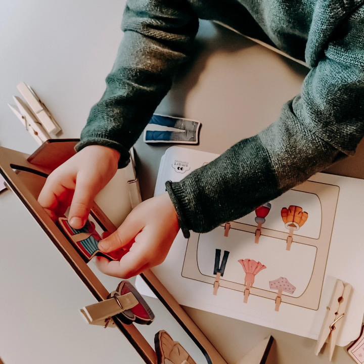 Left-hemisphere puzzle – what is it and what skills does it develop?