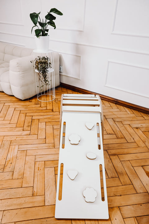 Dřevěné Montessori houpadlo L se skluzavkou/lezeckou rampou