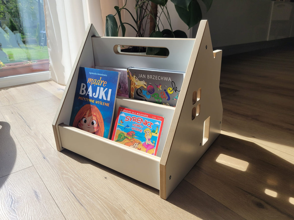 Montessori bookshelf for children