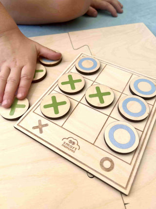 Tic-Tac-Toe aus Holz für Kinder