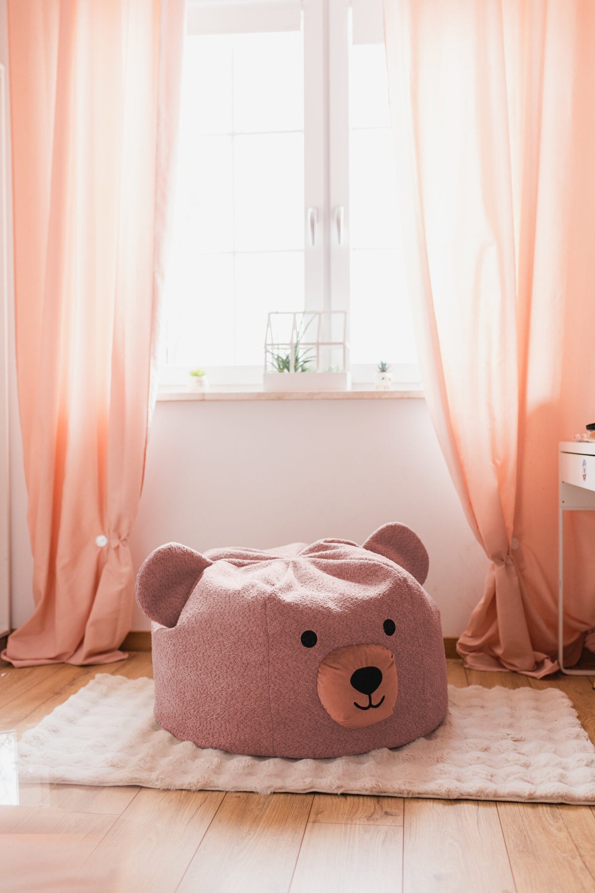 Children’s pouf — Teddy Bear